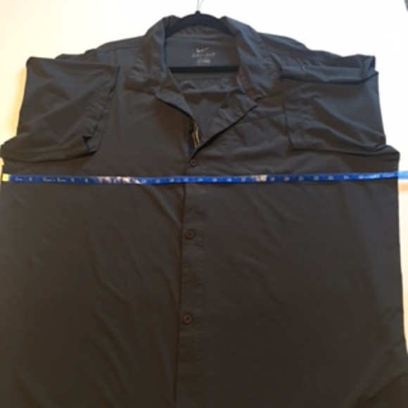 Nike Button down Shirt, sz XXL, Dri-Fit - Picture 10 of 12